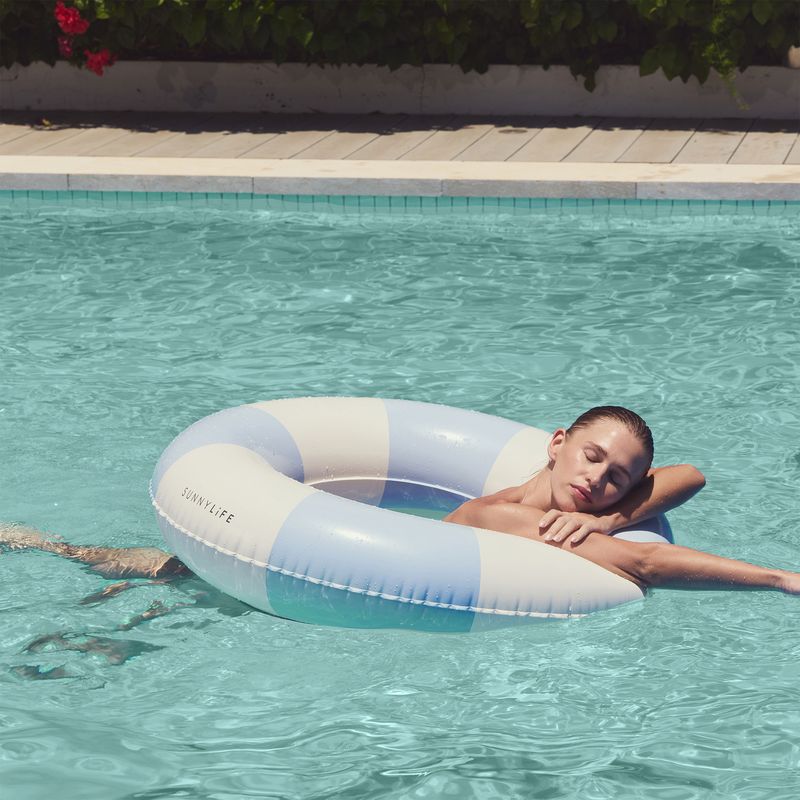 How To Inflate Your Pool Float
