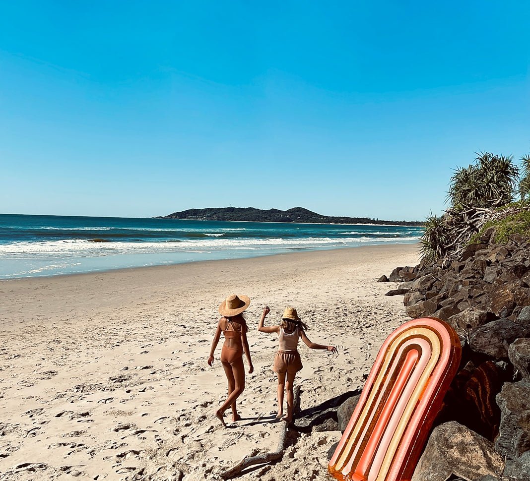 GIFT GUIDE: CELEBRATE SUMMER - SUNNYLiFE US