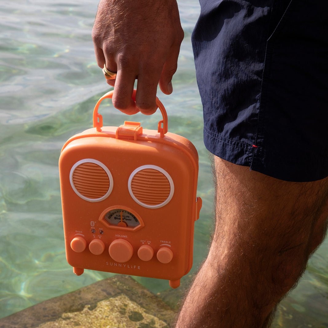 THE ULTIMATE SUMMER PLAYLIST - SUNNYLiFE US