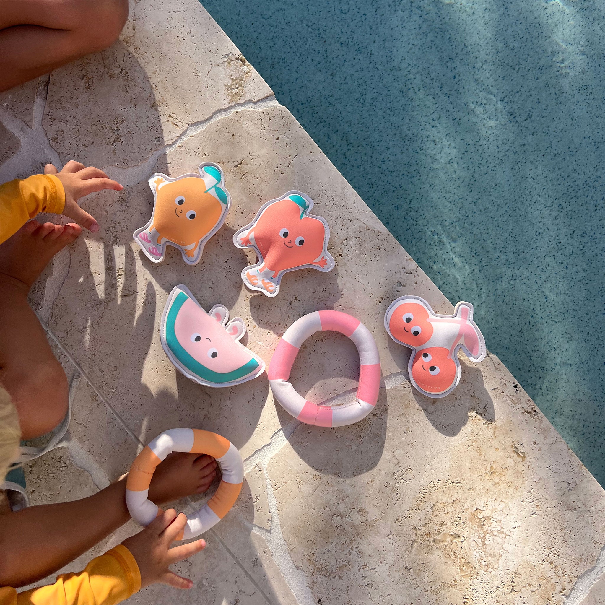Dive Buddies - Poppy the Peach Set of 6