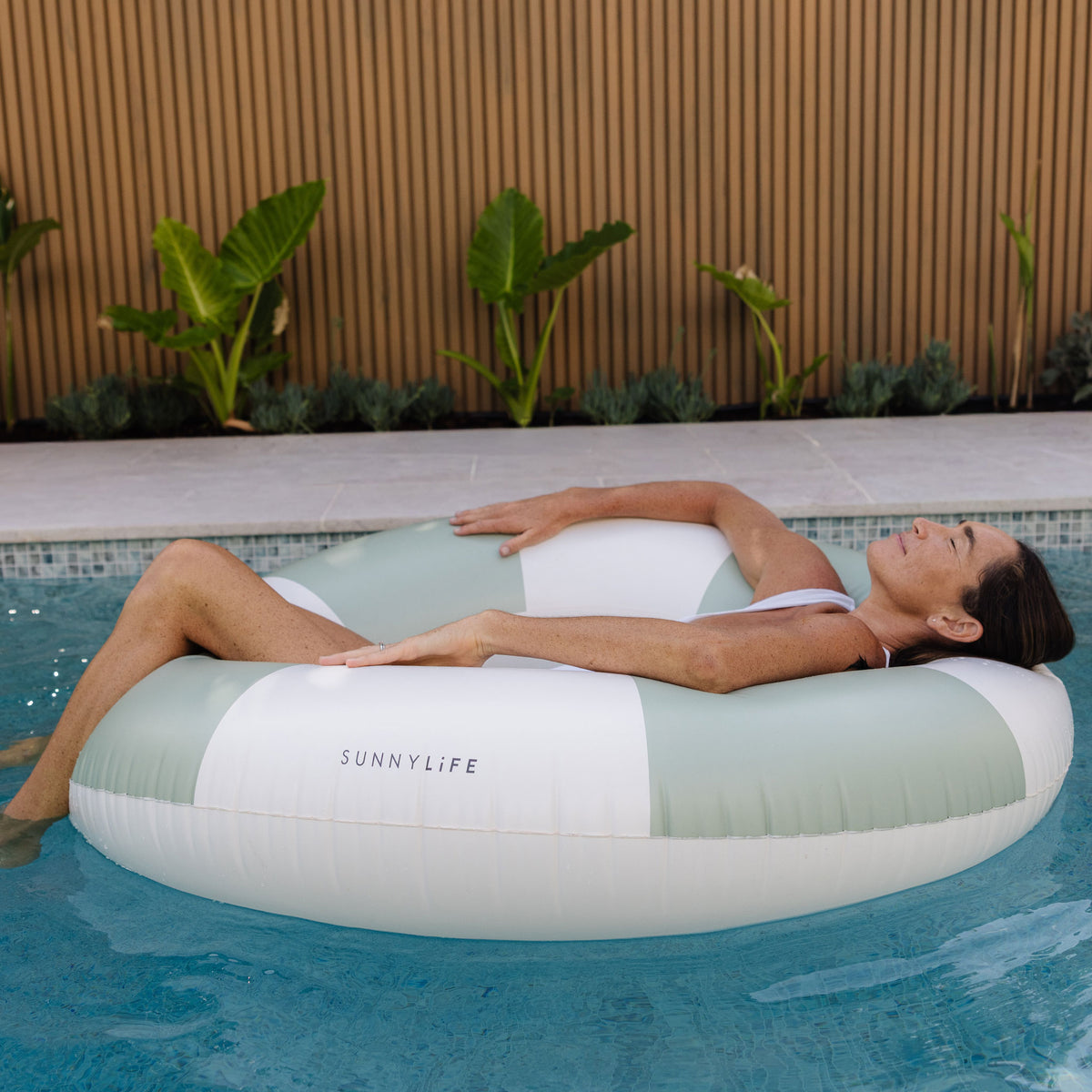 Luxe Pool Ring - Soft Olive
