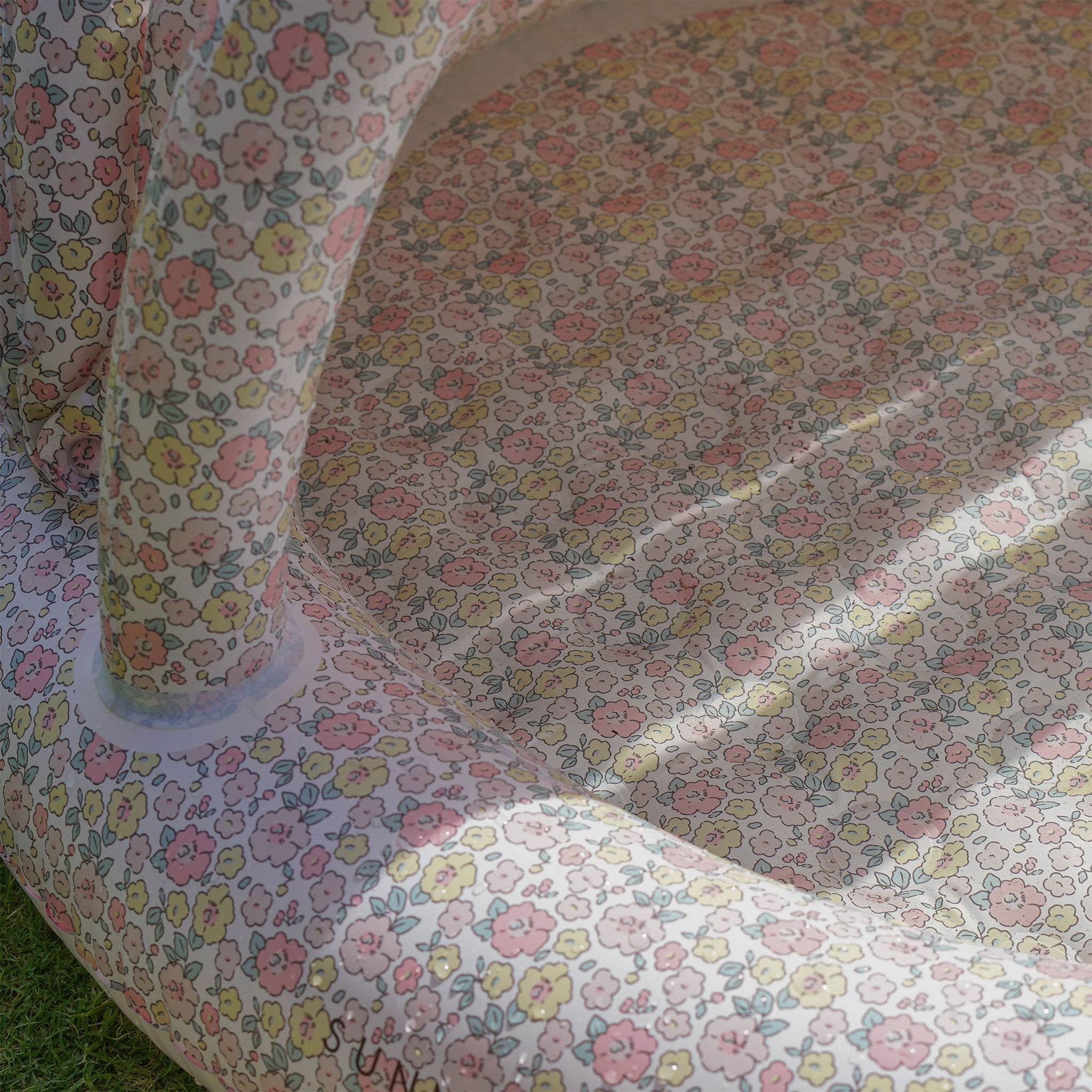 Kids Pool - Into the Garden Ditsy Floral