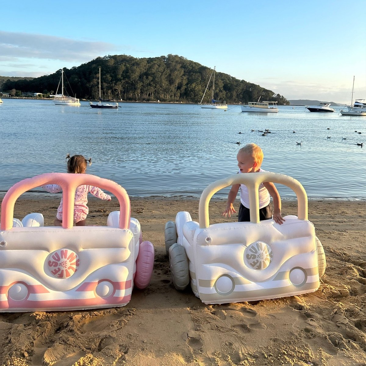 Kids Air Mattress - Summer Van - SUNNYLiFE US