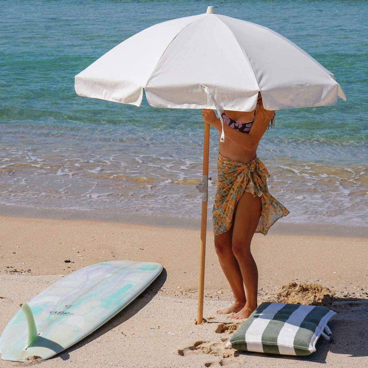 Luxe Beach Umbrella - Cream - SUNNYLiFE US