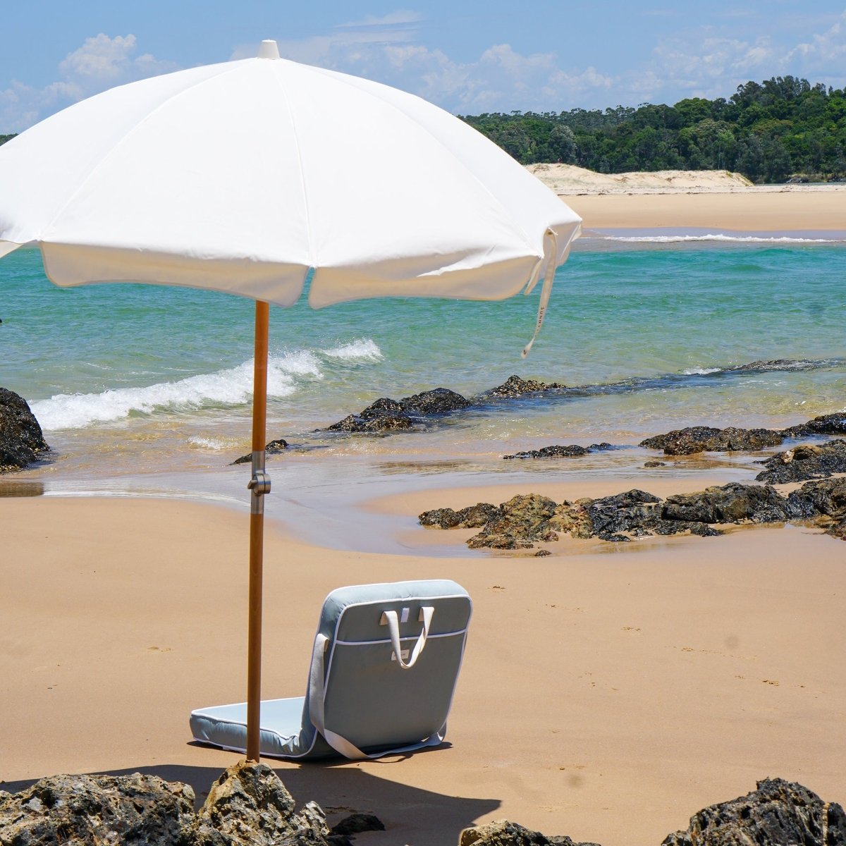 Luxe Beach Umbrella - Cream - SUNNYLiFE US