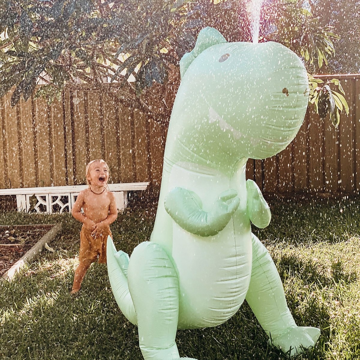 Inflatable Giant Sprinkler - Surfing Dino - SUNNYLiFE US