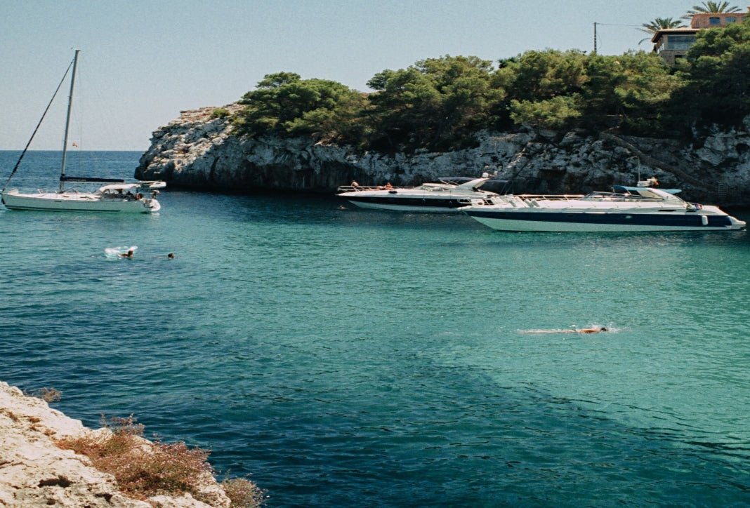 HELPING THE WORLD STAY AFLOAT - SUNNYLiFE US