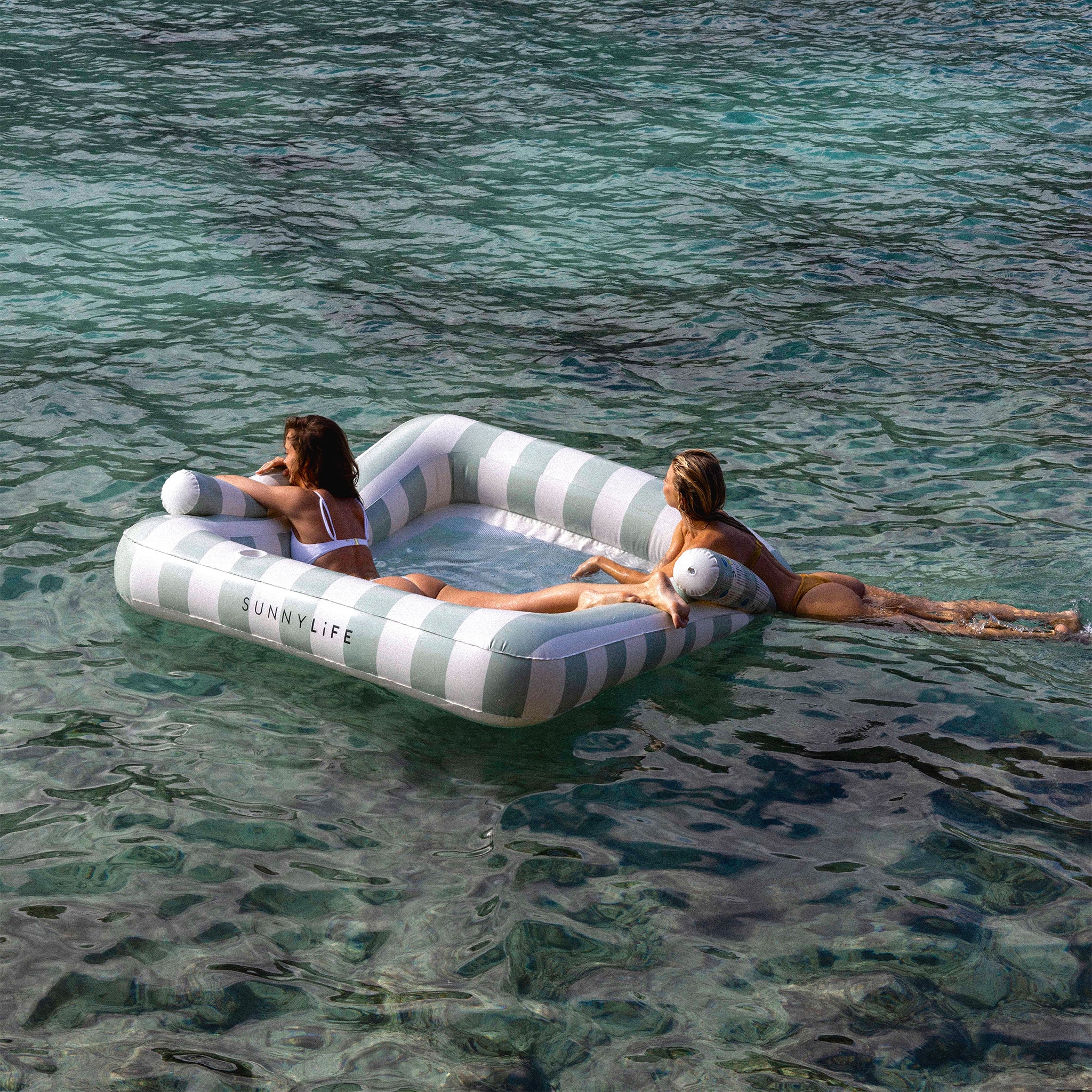 Luxury Twin Hammock Pool Float | SUNNYLiFE