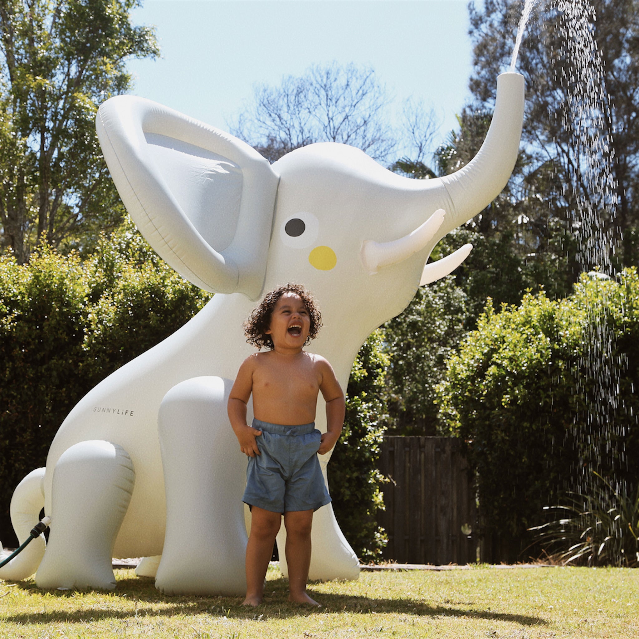 Giant Inflatable Backyard Sprinkler | SUNNYLiFE