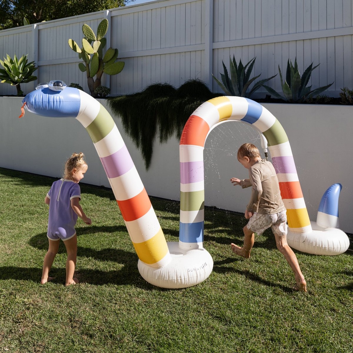 Giant Inflatable Snake Sprinkler - Into the Wild - SUNNYLiFE US