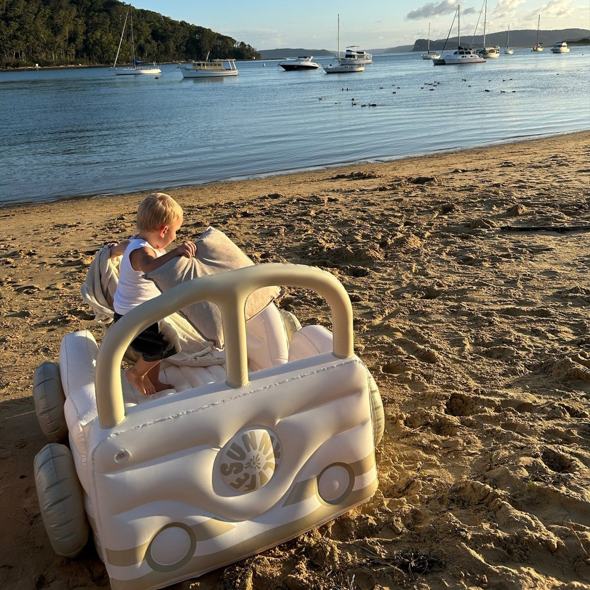 Kids Air Mattress - Summer Van - SUNNYLiFE US