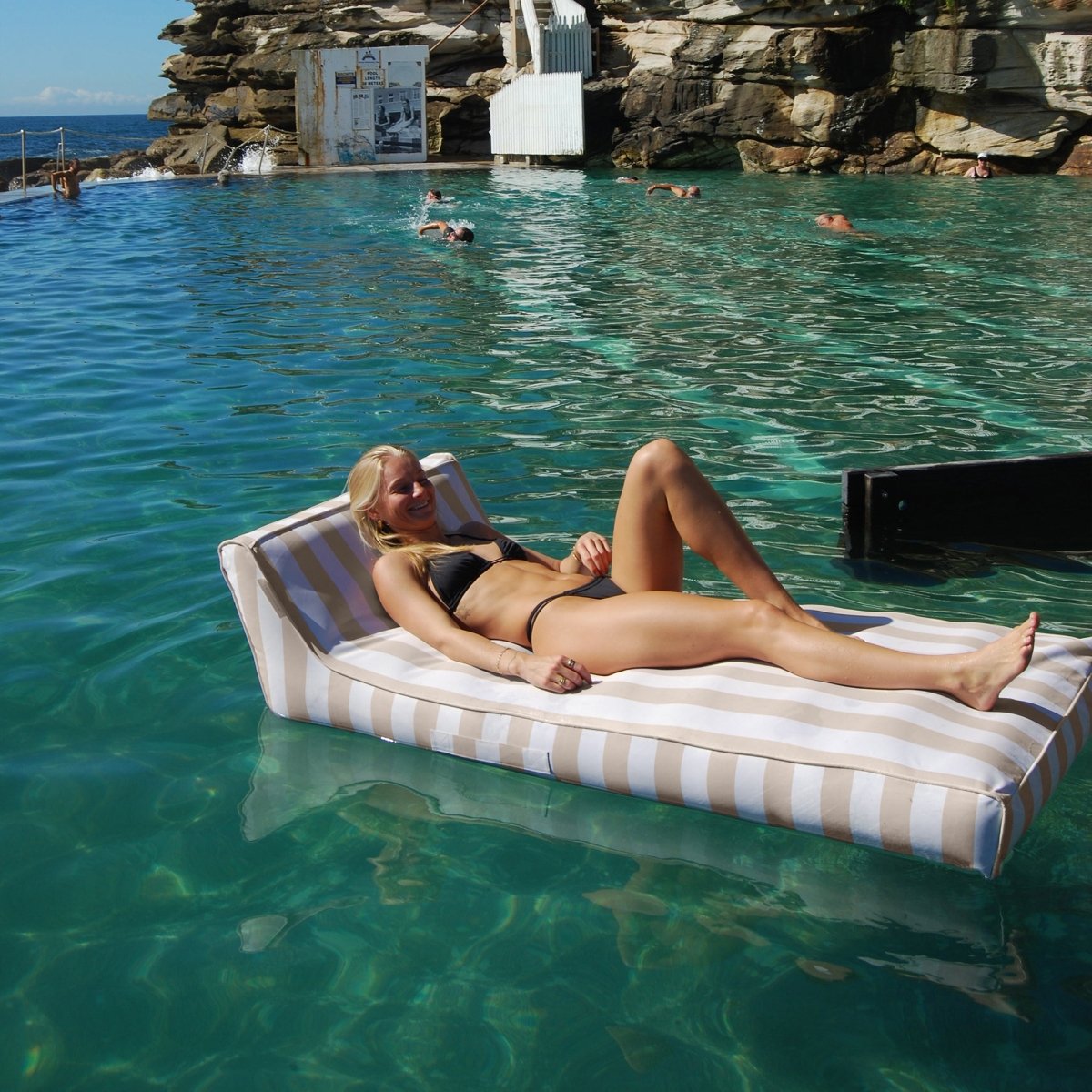 Luxe Lie - On Lounger - Oyster - SUNNYLiFE US