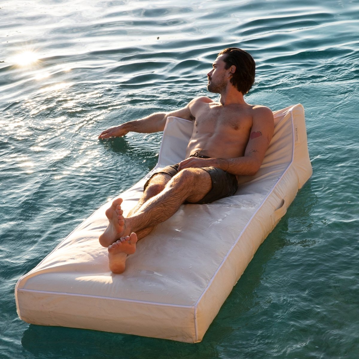 Luxe Lie - On Lounger - Casa - SUNNYLiFE US